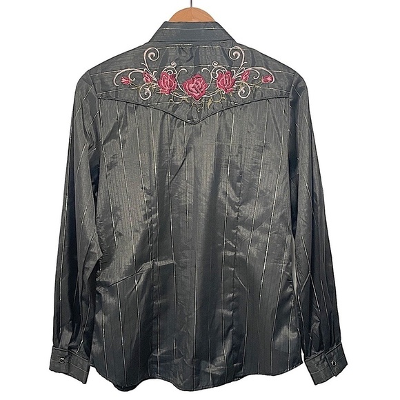 Roper Black Snap Button Embroidered Western Button Front Shirt Size Medium - Picture 3 of 6